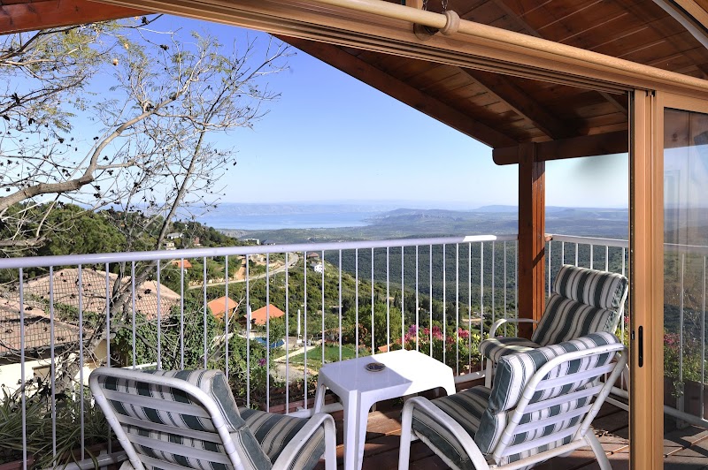 און-בר קייט בכפר - אמירים