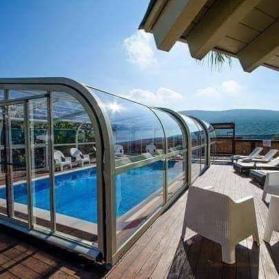 אחוזת הדקל - שזור