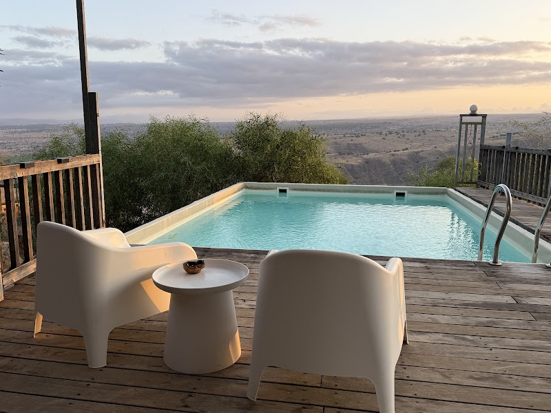 בקצה הכפר - מעלה גמלא