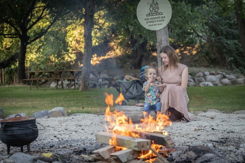 קמפינג מטיילים דפנה - דפנה