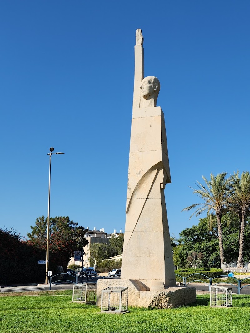 אגדת ורד - תל מונד