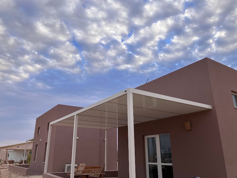 Desert Breeze - עידן