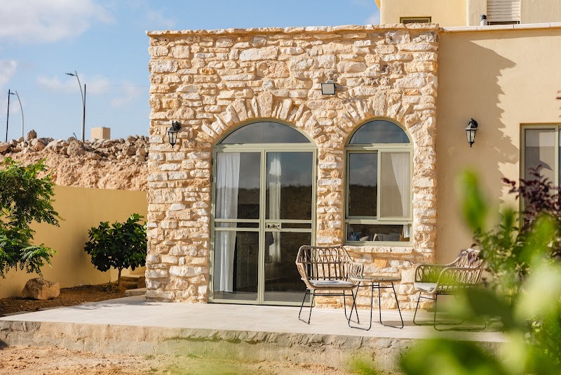 אבן על הנחל - מרחב עם