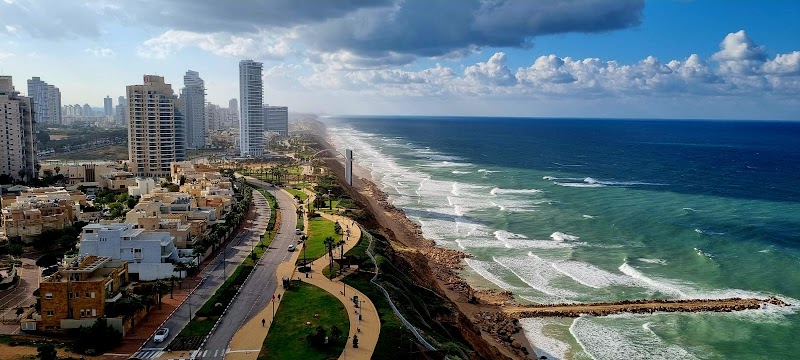 Netanya SeaView ApartHotel - נתניה